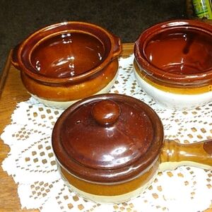 Set of 3 brownstone bean pots